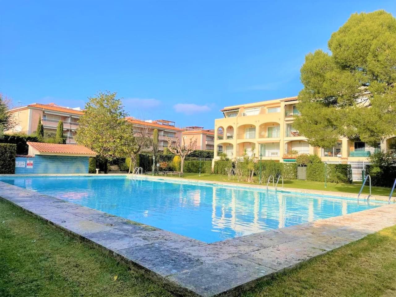 Apartamento En Platja Sant Pol S'Agaro Con Pisicina Y Jardin Sant Feliu de Guixols Exterior photo